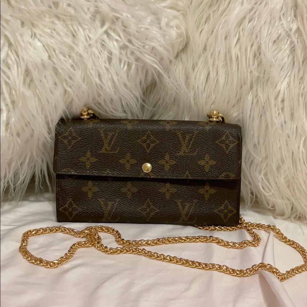 Louis Vuitton Vintage Sarah Wallet